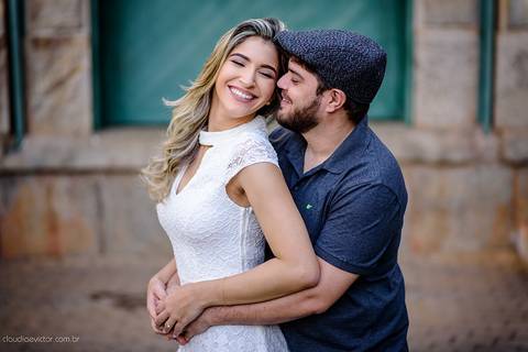 Lindo ensaio namoro de casal pré wedding realizado em Matilde com cachoeira por do sol noivo e noiva realizado por fotógrafos de casamento de Vila Velha fotógrafos de casamento de vitória fotógrafos de casamento de serra espirito santo ES'