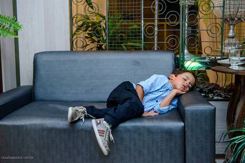 Aniversário de 15 anos fotografado por fotógrafos de casamento de vila velha fotógrafos de casamento de vitória fotógrafos de casamento de serra Espírito santo ES no cerimonial com pista de dança e making of'