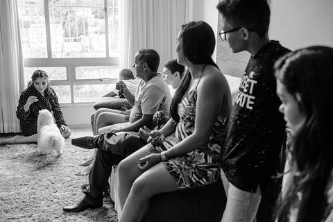 Aniversário de 15 anos fotografado por fotógrafos de casamento de vila velha fotógrafos de casamento de vitória fotógrafos de casamento de serra Espírito santo ES no cerimonial com pista de dança e making of'