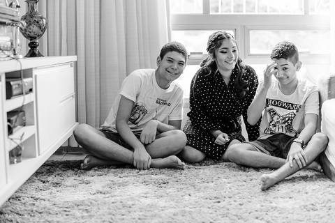 Aniversário de 15 anos fotografado por fotógrafos de casamento de vila velha fotógrafos de casamento de vitória fotógrafos de casamento de serra Espírito santo ES no cerimonial com pista de dança e making of'