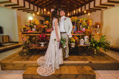 Lindo casamento realizado na igreja reis magos na serra por fotógrafos de casamento de vila velha fotógrafos de casamento de vitória fotógrafos de casamento de serra espirito santo es com noivo noiva pista de dança e carimbó'
