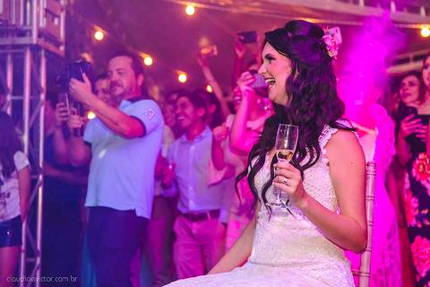 Lindo casamento realizado na igreja reis magos na serra por fotógrafos de casamento de vila velha fotógrafos de casamento de vitória fotógrafos de casamento de serra espirito santo es com noivo noiva pista de dança e carimbó'