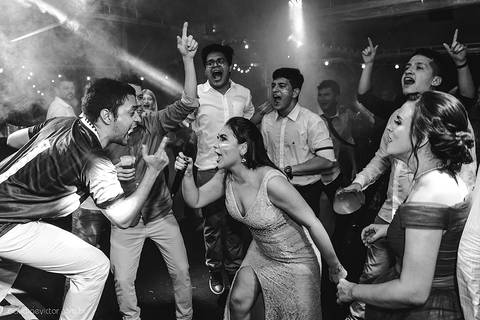 Lindo casamento realizado na igreja reis magos na serra por fotógrafos de casamento de vila velha fotógrafos de casamento de vitória fotógrafos de casamento de serra espirito santo es com noivo noiva pista de dança e carimbó'