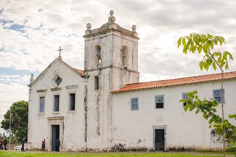 Lindo casamento realizado na igreja reis magos na serra por fotógrafos de casamento de vila velha fotógrafos de casamento de vitória fotógrafos de casamento de serra espirito santo es com noivo noiva pista de dança e carimbó'