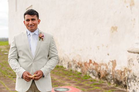 Lindo casamento realizado na igreja reis magos na serra por fotógrafos de casamento de vila velha fotógrafos de casamento de vitória fotógrafos de casamento de serra espirito santo es com noivo noiva pista de dança e carimbó'