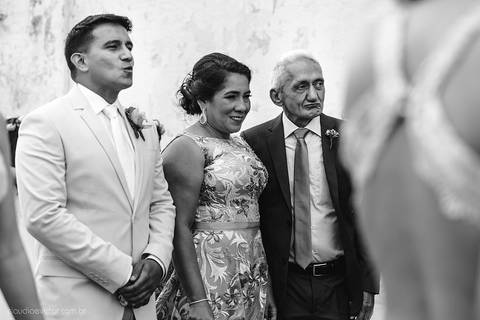 Lindo casamento realizado na igreja reis magos na serra por fotógrafos de casamento de vila velha fotógrafos de casamento de vitória fotógrafos de casamento de serra espirito santo es com noivo noiva pista de dança e carimbó'