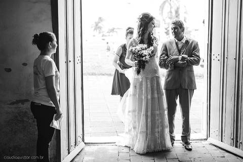 Lindo casamento realizado na igreja reis magos na serra por fotógrafos de casamento de vila velha fotógrafos de casamento de vitória fotógrafos de casamento de serra espirito santo es com noivo noiva pista de dança e carimbó'