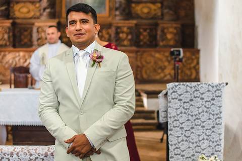 Lindo casamento realizado na igreja reis magos na serra por fotógrafos de casamento de vila velha fotógrafos de casamento de vitória fotógrafos de casamento de serra espirito santo es com noivo noiva pista de dança e carimbó'