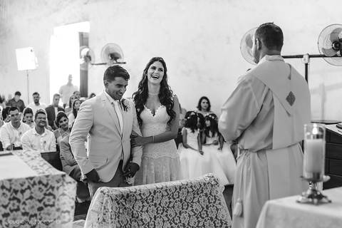 Lindo casamento realizado na igreja reis magos na serra por fotógrafos de casamento de vila velha fotógrafos de casamento de vitória fotógrafos de casamento de serra espirito santo es com noivo noiva pista de dança e carimbó'