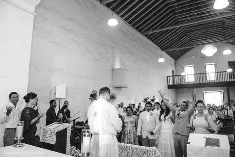 Lindo casamento realizado na igreja reis magos na serra por fotógrafos de casamento de vila velha fotógrafos de casamento de vitória fotógrafos de casamento de serra espirito santo es com noivo noiva pista de dança e carimbó'