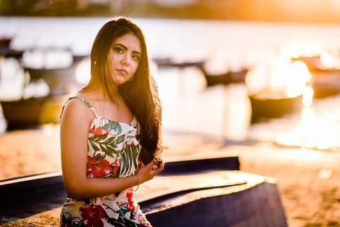 Lindo ensaio feminino de 15 anos realizado por fotógrafos de casamento de vila velha fotógrafos de casamento de vitória fotógrafos de casamento de serra espirito santo es com praia por do sol e muita alegria'