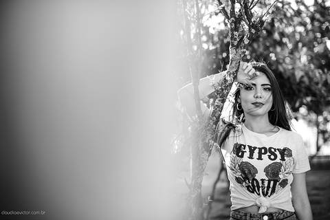 Lindo ensaio feminino de 15 anos realizado por fotógrafos de casamento de vila velha fotógrafos de casamento de vitória fotógrafos de casamento de serra espirito santo es com praia por do sol e muita alegria'