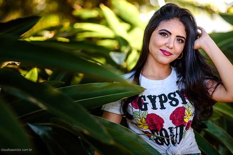 Lindo ensaio feminino de 15 anos realizado por fotógrafos de casamento de vila velha fotógrafos de casamento de vitória fotógrafos de casamento de serra espirito santo es com praia por do sol e muita alegria'