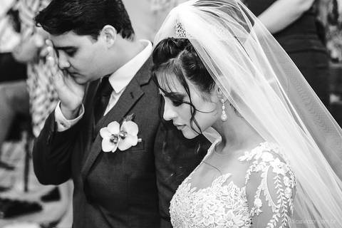 Lindo casamento realizado no sítio Recanto Eldorado em guarapari por fotógrafos de casamento de vila velha fotógrafos de casamento de vitória fotógrafos de casamento de serra espirito santo es com noivo noiva e ensaio externo em pedra azul'