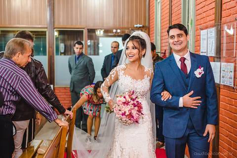 Lindo casamento realizado no sítio Recanto Eldorado em guarapari por fotógrafos de casamento de vila velha fotógrafos de casamento de vitória fotógrafos de casamento de serra espirito santo es com noivo noiva e ensaio externo em pedra azul'