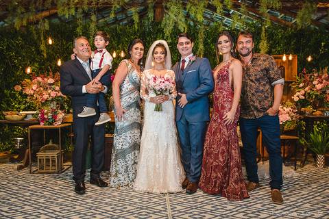 Lindo casamento realizado no sítio Recanto Eldorado em guarapari por fotógrafos de casamento de vila velha fotógrafos de casamento de vitória fotógrafos de casamento de serra espirito santo es com noivo noiva e ensaio externo em pedra azul'