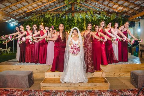 Lindo casamento realizado no sítio Recanto Eldorado em guarapari por fotógrafos de casamento de vila velha fotógrafos de casamento de vitória fotógrafos de casamento de serra espirito santo es com noivo noiva e ensaio externo em pedra azul'