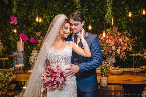 Lindo casamento realizado no sítio Recanto Eldorado em guarapari por fotógrafos de casamento de vila velha fotógrafos de casamento de vitória fotógrafos de casamento de serra espirito santo es com noivo noiva e ensaio externo em pedra azul'
