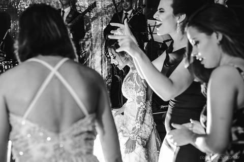 Lindo casamento realizado no sítio Recanto Eldorado em guarapari por fotógrafos de casamento de vila velha fotógrafos de casamento de vitória fotógrafos de casamento de serra espirito santo es com noivo noiva e ensaio externo em pedra azul'