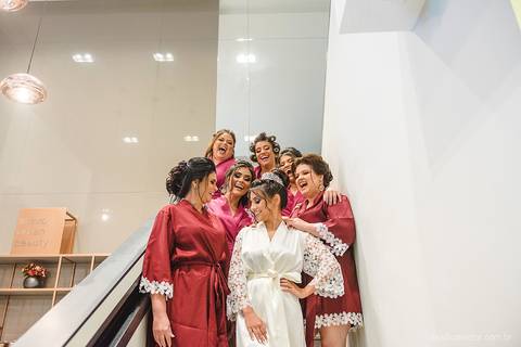 Lindo casamento realizado no sítio Recanto Eldorado em guarapari por fotógrafos de casamento de vila velha fotógrafos de casamento de vitória fotógrafos de casamento de serra espirito santo es com noivo noiva e ensaio externo em pedra azul'