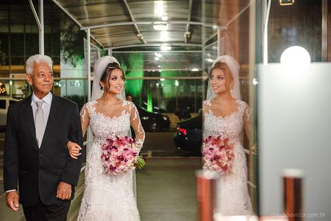 Lindo casamento realizado no sítio Recanto Eldorado em guarapari por fotógrafos de casamento de vila velha fotógrafos de casamento de vitória fotógrafos de casamento de serra espirito santo es com noivo noiva e ensaio externo em pedra azul'