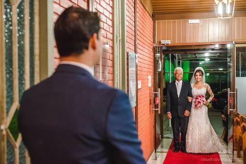 Lindo casamento realizado no sítio Recanto Eldorado em guarapari por fotógrafos de casamento de vila velha fotógrafos de casamento de vitória fotógrafos de casamento de serra espirito santo es com noivo noiva e ensaio externo em pedra azul'