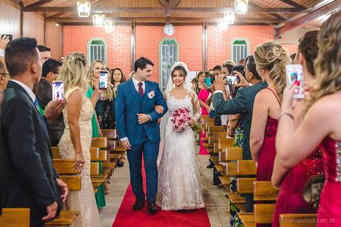 Lindo casamento realizado no sítio Recanto Eldorado em guarapari por fotógrafos de casamento de vila velha fotógrafos de casamento de vitória fotógrafos de casamento de serra espirito santo es com noivo noiva e ensaio externo em pedra azul'