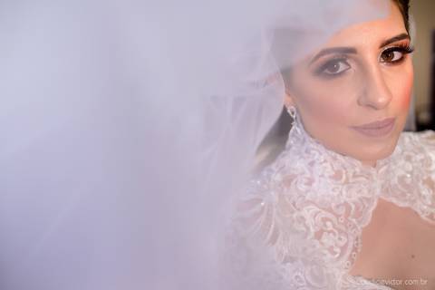 Lindo casamento nas montanhas  com neblina em santa teresa na casa santa teresa com noivo noiva buquê e vestido ao ar livre feito por fotógrafo de casamento de vila velha fotógrafo de casamento de vitória fotógrafo de casamento de serra espirito santo es'