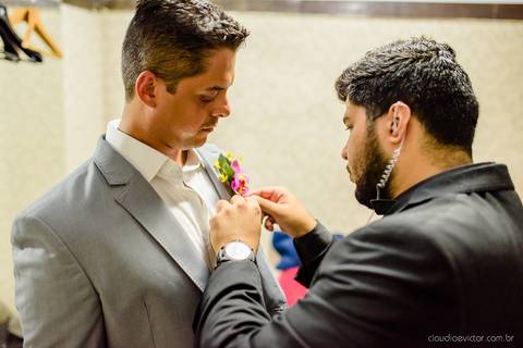 fotógrafo de casamento vitória es vix Lindo casamento ao ar livre com noivo noiva e vestido de noiva no sitio paraíso de barcelona serra feito por fotógrafos de casamento de vila velha espirito santo es com pista de dança músicos e making of da noiva'