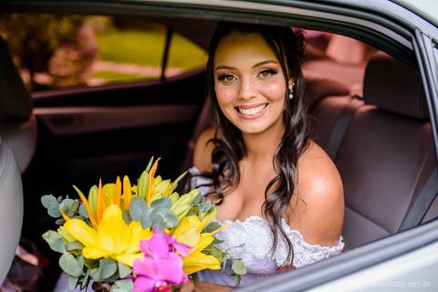 fotógrafo de casamento vitória es vix Lindo casamento ao ar livre com noivo noiva e vestido de noiva no sitio paraíso de barcelona serra feito por fotógrafos de casamento de vila velha espirito santo es com pista de dança músicos e making of da noiva'