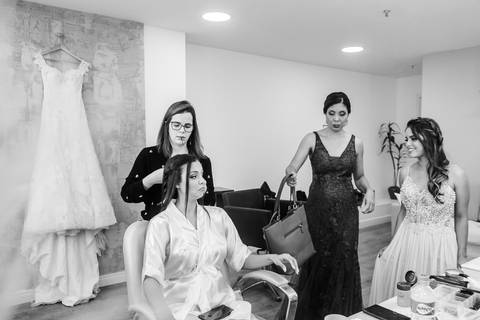 fotógrafo de casamento vitória es vix Lindo casamento ao ar livre com noivo noiva e vestido de noiva no sitio paraíso de barcelona serra feito por fotógrafos de casamento de vila velha espirito santo es com pista de dança músicos e making of da noiva'