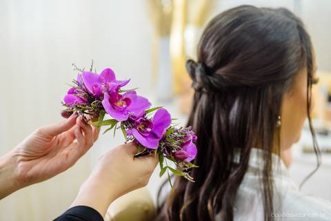 fotógrafo de casamento vitória es vix Lindo casamento ao ar livre com noivo noiva e vestido de noiva no sitio paraíso de barcelona serra feito por fotógrafos de casamento de vila velha espirito santo es com pista de dança músicos e making of da noiva'