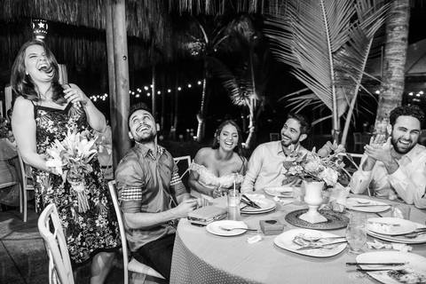 fotógrafo de casamento vitória es vix Lindo casamento ao ar livre com noivo noiva e vestido de noiva no sitio paraíso de barcelona serra feito por fotógrafos de casamento de vila velha espirito santo es com pista de dança músicos e making of da noiva'