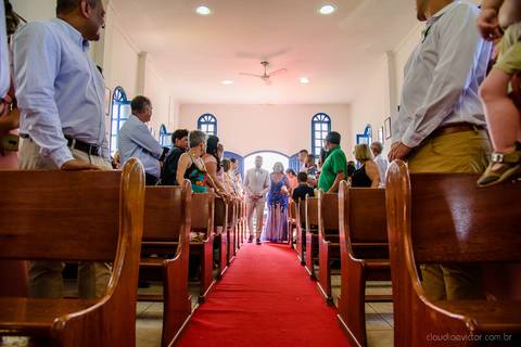 lindo casamento mini wedding na igreja N.Sra dos navegantes ponta da fruta por fotógrafo de casamento vila velha fotógrafo de casamento vitória fotógrafo de casamento serra com noivo noiva vestido de noiva buquê casamento ao ar livre de dia no por do sol'
