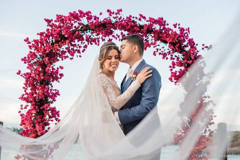 Casamento no italo lounge clube italo-brasileiro vitória fotógrafos de casamento em vila velha fotógrafo de casamento em vitória espirito santo es noivo noiva vestido de noiva ar livre por do sol decoração making of casar de dia inspiração wedding'