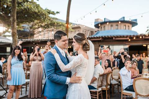 Casamento no italo lounge clube italo-brasileiro vitória fotógrafos de casamento em vila velha fotógrafo de casamento em vitória espirito santo es noivo noiva vestido de noiva ar livre por do sol decoração making of casar de dia inspiração wedding'