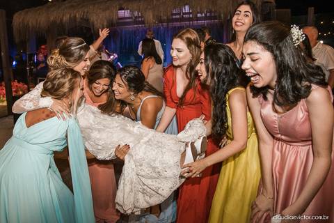 Casamento no italo lounge clube italo-brasileiro vitória fotógrafos de casamento em vila velha fotógrafo de casamento em vitória espirito santo es noivo noiva vestido de noiva ar livre por do sol decoração making of casar de dia inspiração wedding'