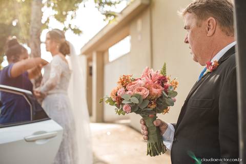 Casamento no italo lounge clube italo-brasileiro vitória fotógrafos de casamento em vila velha fotógrafo de casamento em vitória espirito santo es noivo noiva vestido de noiva ar livre por do sol decoração making of casar de dia inspiração wedding'