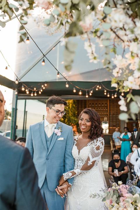 casamento dia de casamento decoração making of noiva noivo fotógrafo de casamento em vila velha fotógrafo de casamento em serra fotógrafo em vitória espirito santo es madrinhas wedding Mahara restaurante'