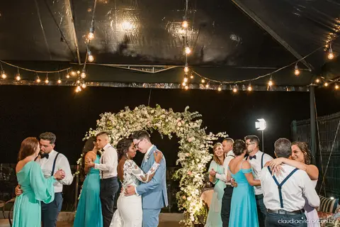 casamento dia de casamento decoração making of noiva noivo fotógrafo de casamento em vila velha fotógrafo de casamento em serra fotógrafo em vitória espirito santo es madrinhas wedding Mahara restaurante'