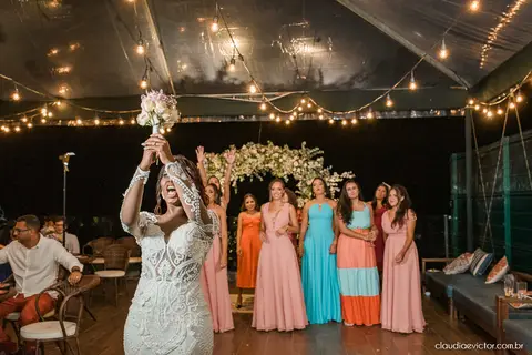 casamento dia de casamento decoração making of noiva noivo fotógrafo de casamento em vila velha fotógrafo de casamento em serra fotógrafo em vitória espirito santo es madrinhas wedding Mahara restaurante'