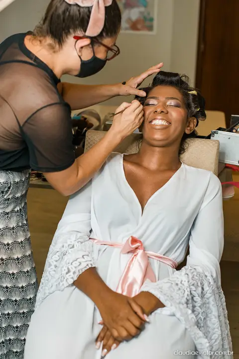 casamento dia de casamento decoração making of noiva noivo fotógrafo de casamento em vila velha fotógrafo de casamento em serra fotógrafo em vitória espirito santo es madrinhas wedding Mahara restaurante'