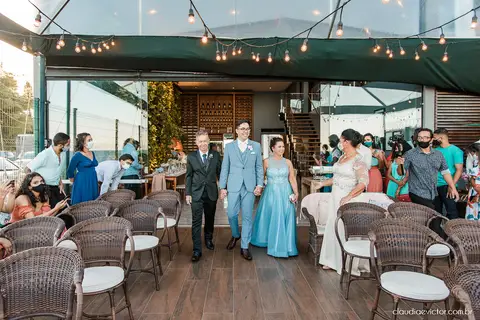 casamento dia de casamento decoração making of noiva noivo fotógrafo de casamento em vila velha fotógrafo de casamento em serra fotógrafo em vitória espirito santo es madrinhas wedding Mahara restaurante'