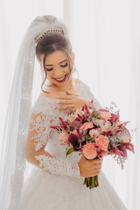 Casamento da Lara e Daniel em Lagoa Grande MG, maquiagem Aline Coutinho Make up e Keula, maquiagem de noiva, batom de noiva, noivas 2021, noivas 2022, vou casar em 2022, casamento na pandemia, detalhes de casamento'