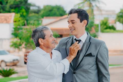 Lara e Daniel se casaram em Lagoa Grande MG, durante a pandemia com o fotografo de casamentos Edson Araujo Fotografias. o casamento aconteceu em Lagoa Grande MG. Fotos lindas do casamento da Lara e Daniel, Play mac filmes'