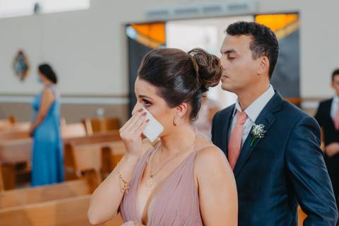 Lara e Daniel se casaram em Lagoa Grande MG, durante a pandemia com o fotografo de casamentos Edson Araujo Fotografias. o casamento aconteceu em Lagoa Grande MG. Fotos lindas do casamento da Lara e Daniel, Play mac filmes'