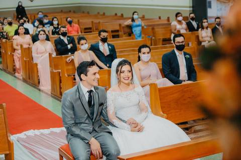 Lara e Daniel se casaram em Lagoa Grande MG, durante a pandemia com o fotografo de casamentos Edson Araujo Fotografias. o casamento aconteceu em Lagoa Grande MG. Fotos lindas do casamento da Lara e Daniel, Play mac filmes'