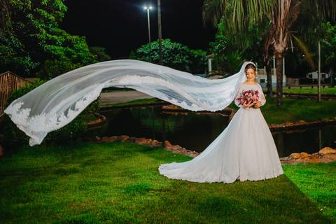 Lara e Daniel se casaram em Lagoa Grande MG, durante a pandemia com o fotografo de casamentos Edson Araujo Fotografias. o casamento aconteceu em Lagoa Grande MG. Fotos lindas do casamento da Lara e Daniel, Play mac filmes'
