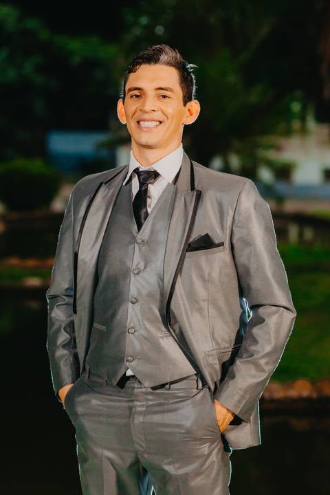 Lara e Daniel se casaram em Lagoa Grande MG, durante a pandemia com o fotografo de casamentos Edson Araujo Fotografias. o casamento aconteceu em Lagoa Grande MG. Fotos lindas do casamento da Lara e Daniel, Play mac filmes'