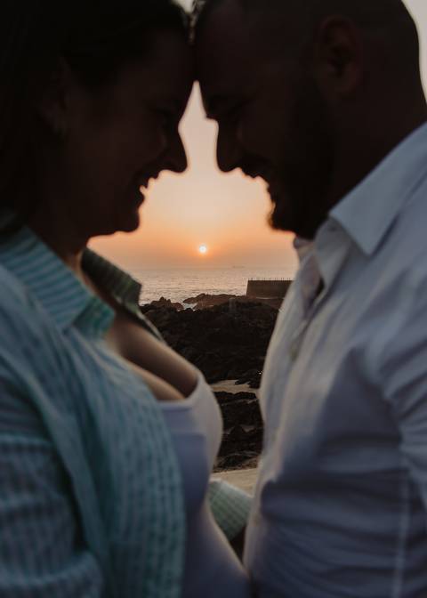 Foto de gravidez na Foz do Porto, na praia'